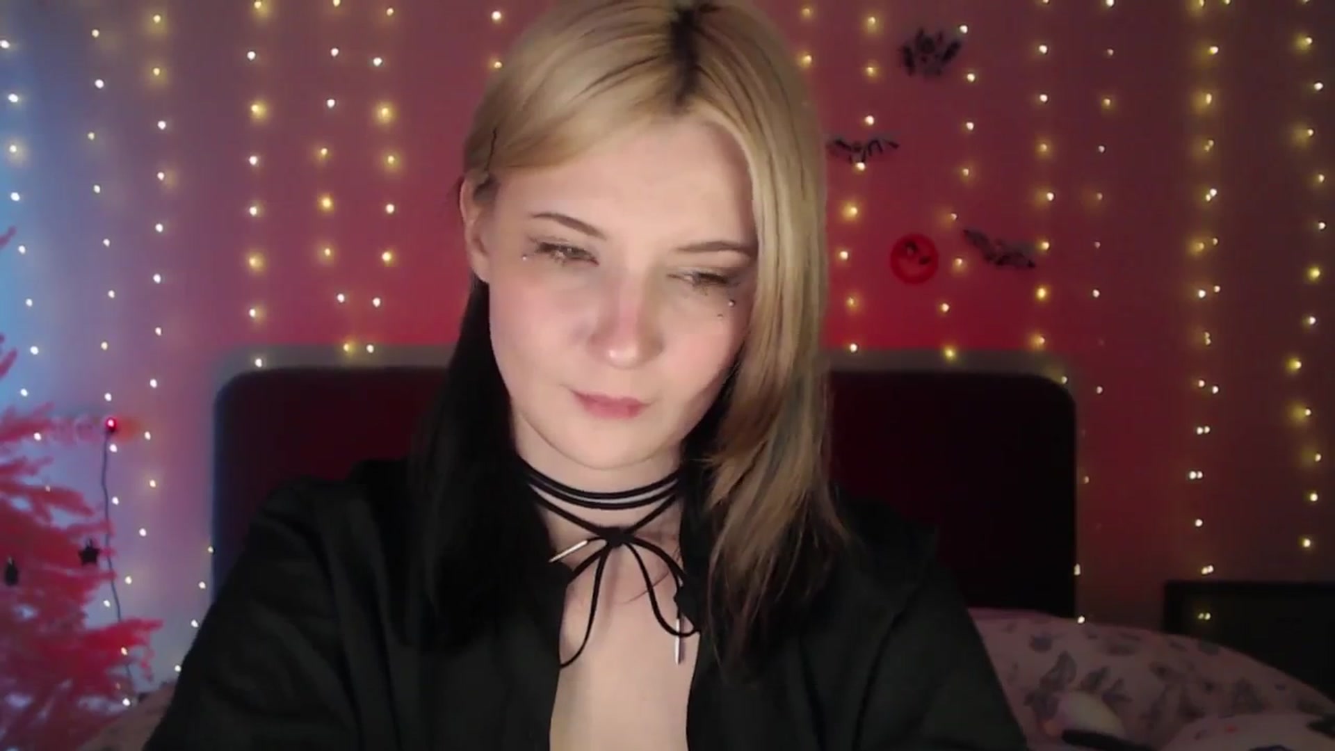 Gallery image thumbnail from Snowy_AF's myfreecams stream on, 02/10/2026, 20:55 image 18 of 20
