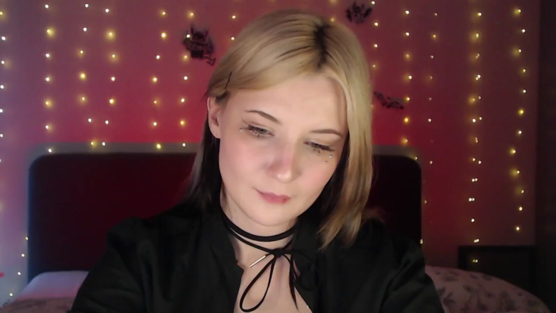Gallery image thumbnail from Snowy_AF's myfreecams stream on, 02/10/2026, 20:55 image 3 of 20