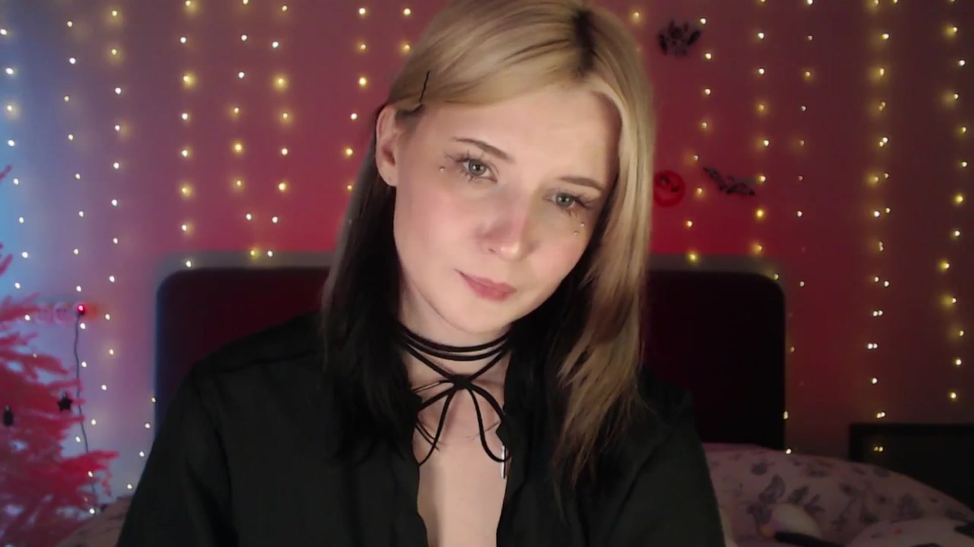 Gallery image thumbnail from Snowy_AF's myfreecams stream on, 02/10/2026, 20:55 image 16 of 20