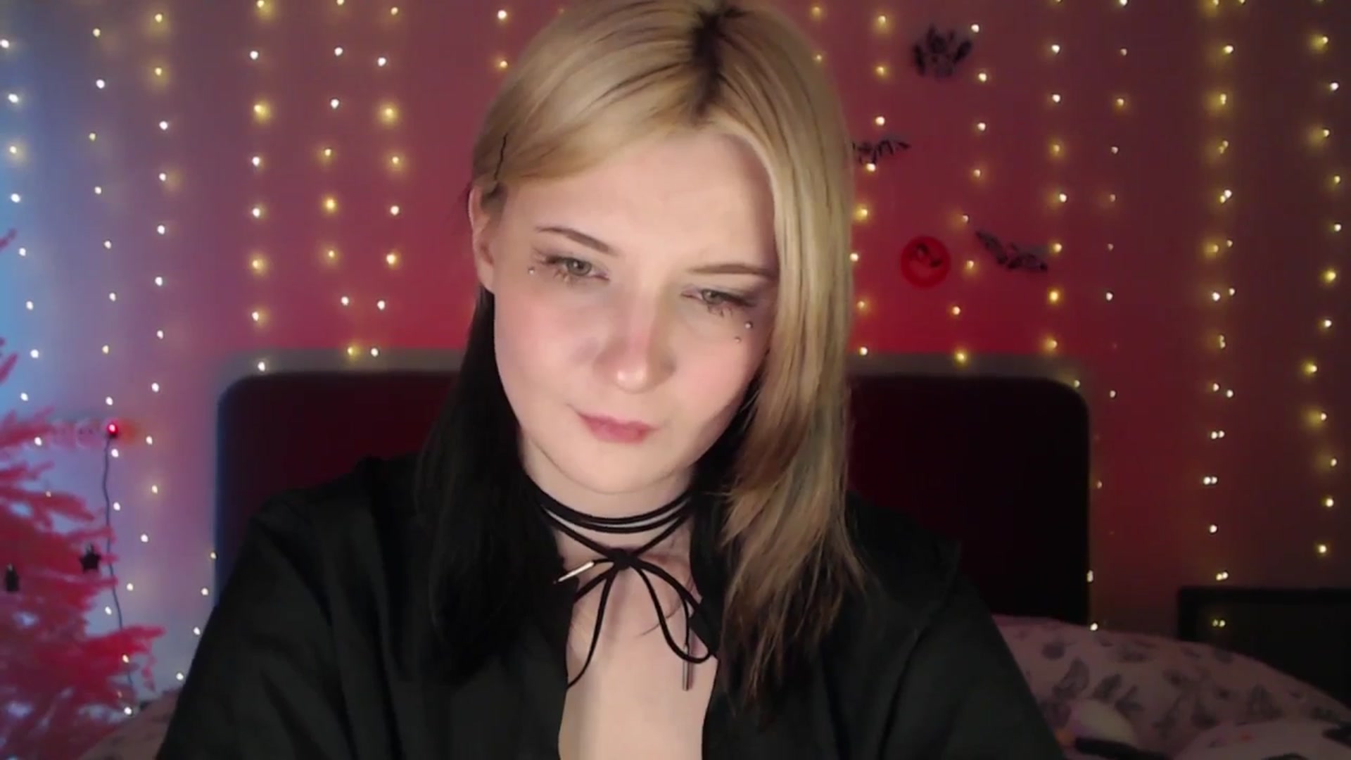 Gallery image thumbnail from Snowy_AF's myfreecams stream on, 02/10/2026, 20:55 image 20 of 20