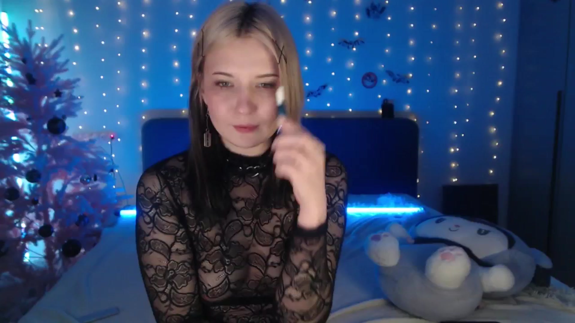 Gallery image thumbnail from Snowy_AF's myfreecams stream on, 02/21/2026, 22:01 image 15 of 20