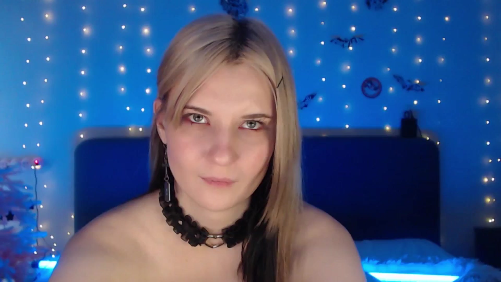 Gallery image thumbnail from Snowy_AF's myfreecams stream on, 02/22/2026, 03:08 image 16 of 20