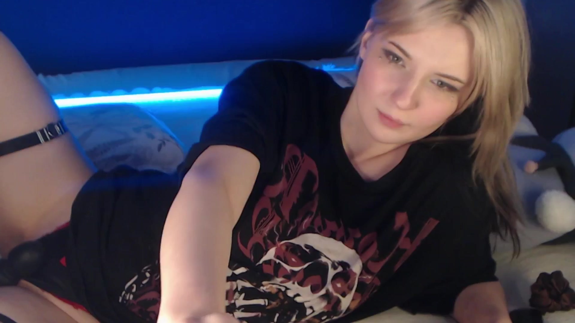 Gallery image thumbnail from Snowy_AF's myfreecams stream on, 02/22/2026, 21:30 image 14 of 20