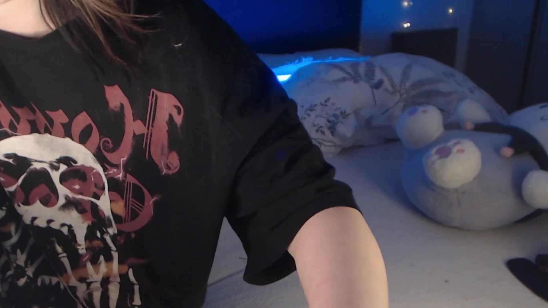 Gallery image thumbnail from Snowy_AF's myfreecams stream on, 02/22/2026, 21:30 image 16 of 20