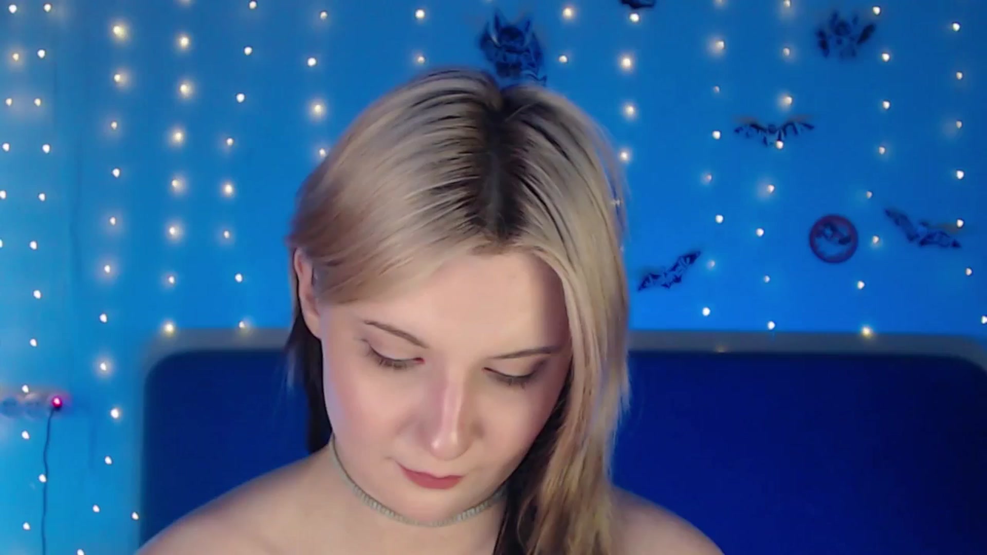 Gallery image thumbnail from Snowy_AF's myfreecams stream on, 03/08/2026, 20:40 image 2 of 20