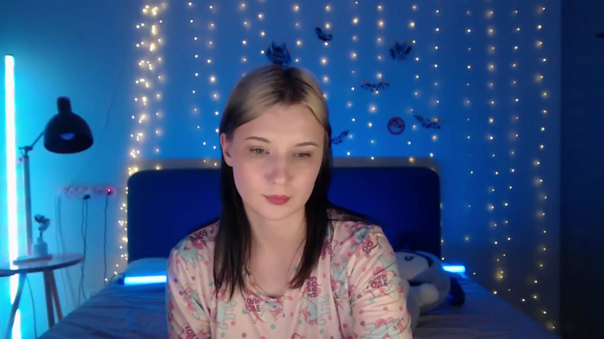 Gallery image thumbnail from Snowy_AF's myfreecams stream on, 03/19/2026, 21:41 image 2 of 20
