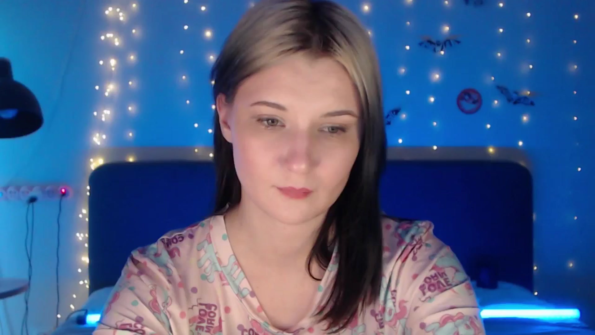 Gallery image thumbnail from Snowy_AF's myfreecams stream on, 03/19/2026, 21:41 image 17 of 20