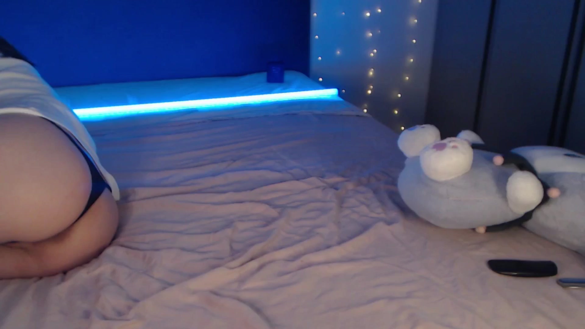 Gallery image thumbnail from Snowy_AF's myfreecams stream on, 03/22/2026, 20:09 image 13 of 20