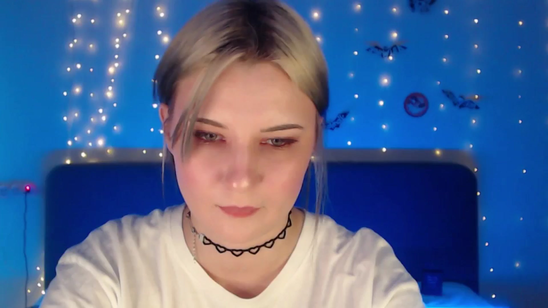 Gallery image thumbnail from Snowy_AF's myfreecams stream on, 03/22/2026, 20:09 image 9 of 20