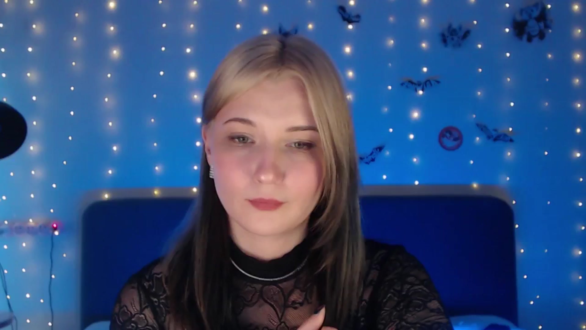 Gallery image thumbnail from Snowy_AF's myfreecams stream on, 04/05/2026, 15:57 image 6 of 20