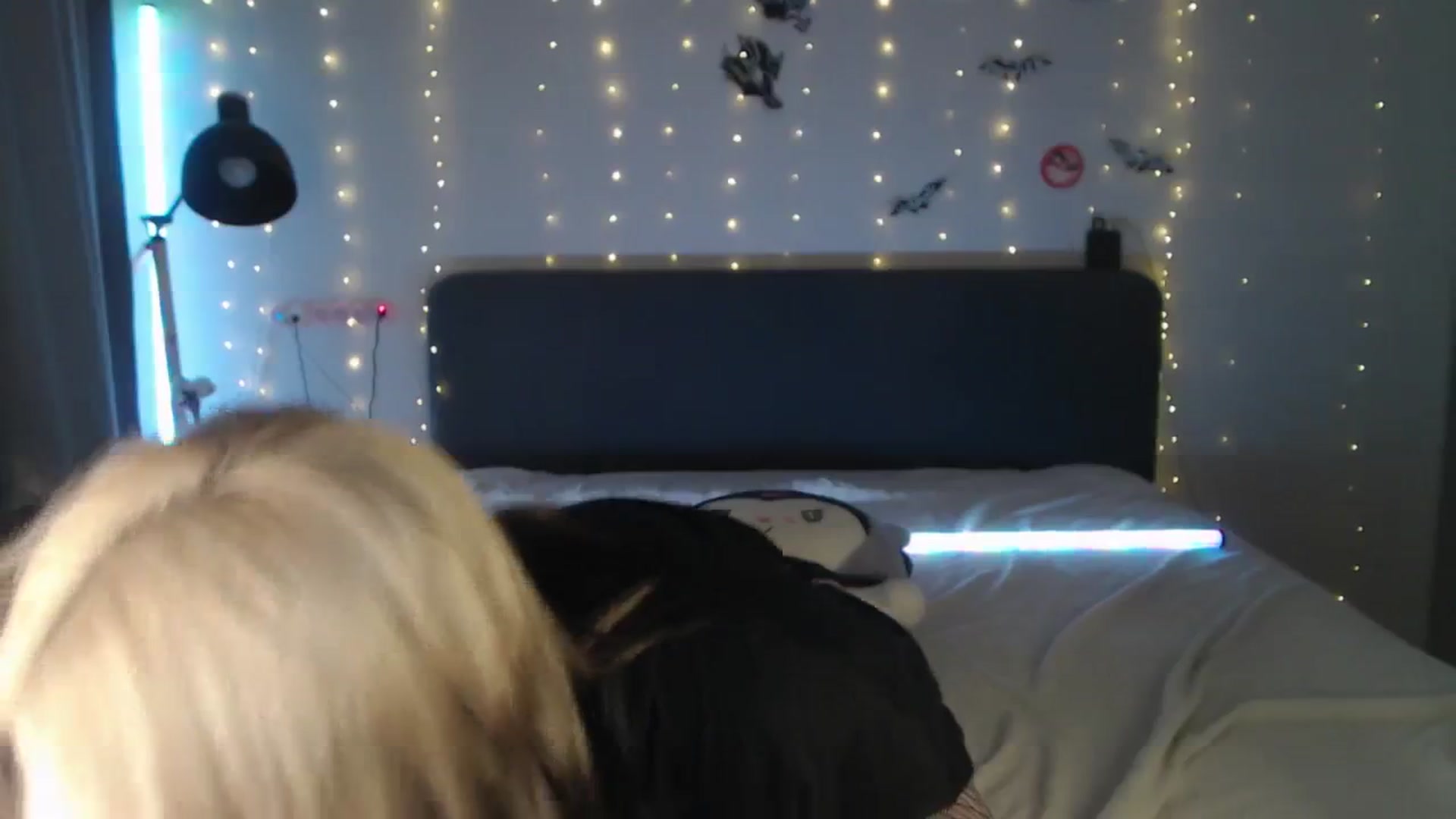 Gallery image thumbnail from Snowy_AF's myfreecams stream on, 04/10/2026, 18:55 image 8 of 20