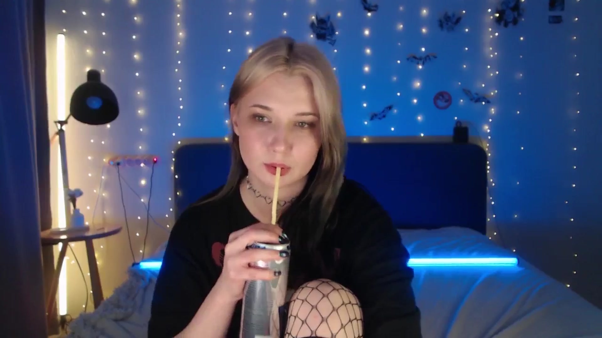 Gallery image thumbnail from Snowy_AF's myfreecams stream on, 04/10/2026, 18:55 image 9 of 20