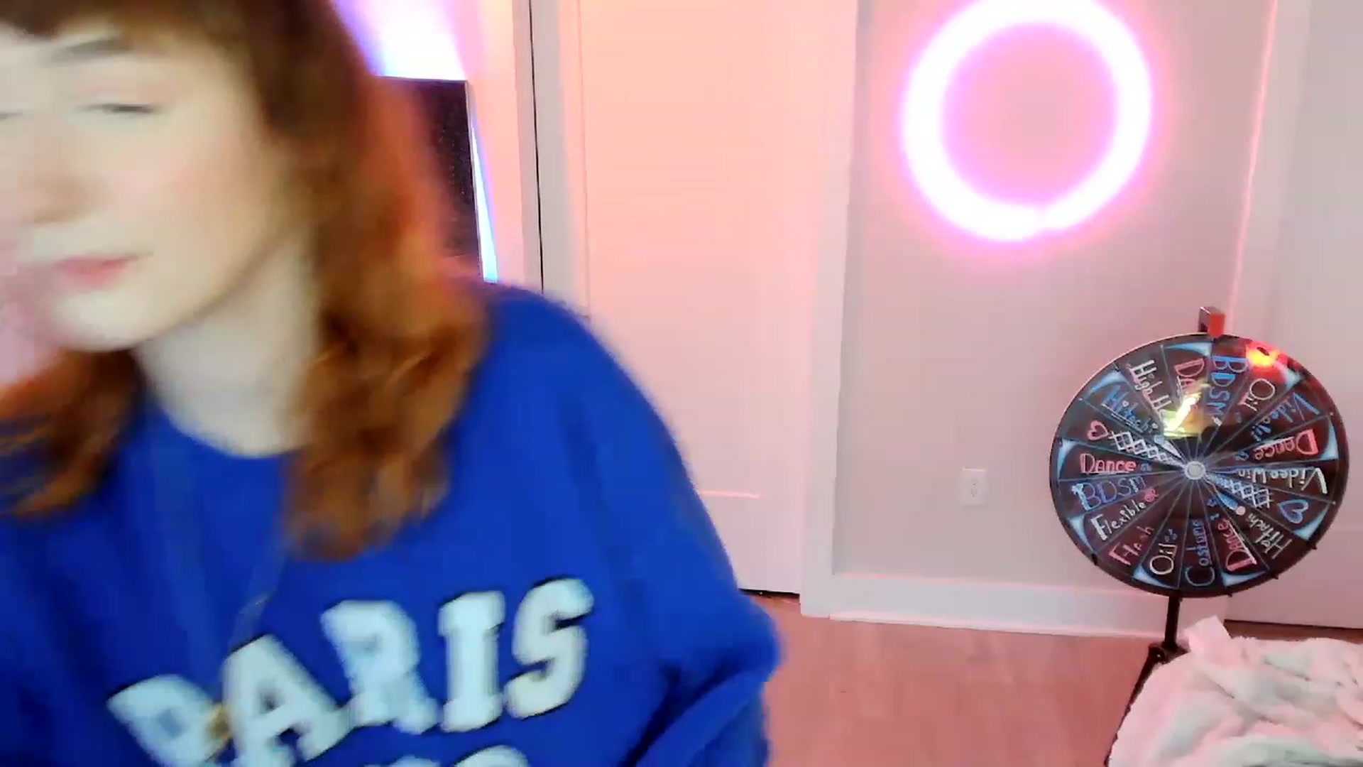 Gallery image thumbnail from SnugglePunk's myfreecams stream on, 05/06/2023, 24:00 image 7 of 20