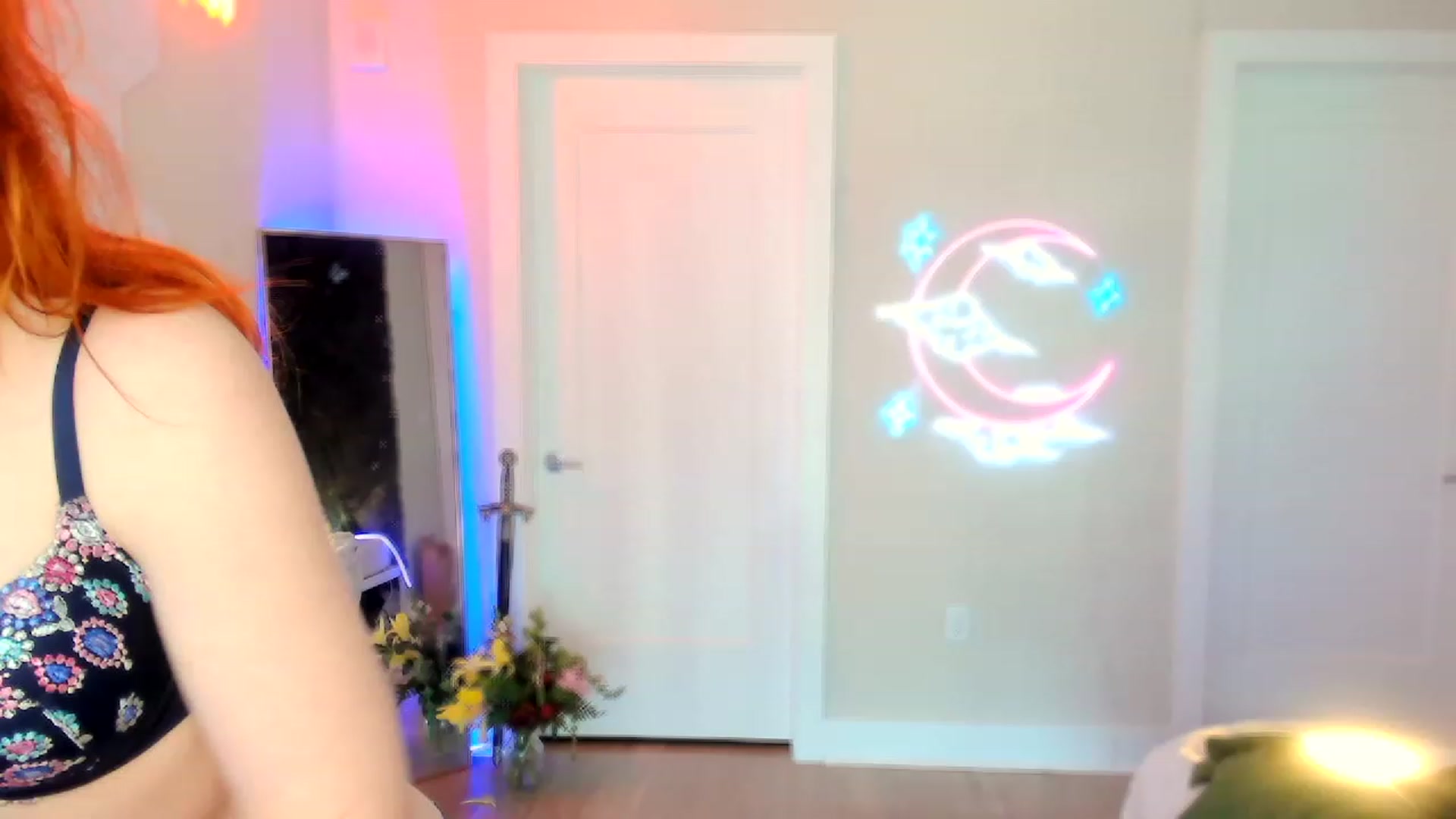 Gallery image thumbnail from SnugglePunk's myfreecams stream on, 06/02/2023, 22:29 image 1 of 20