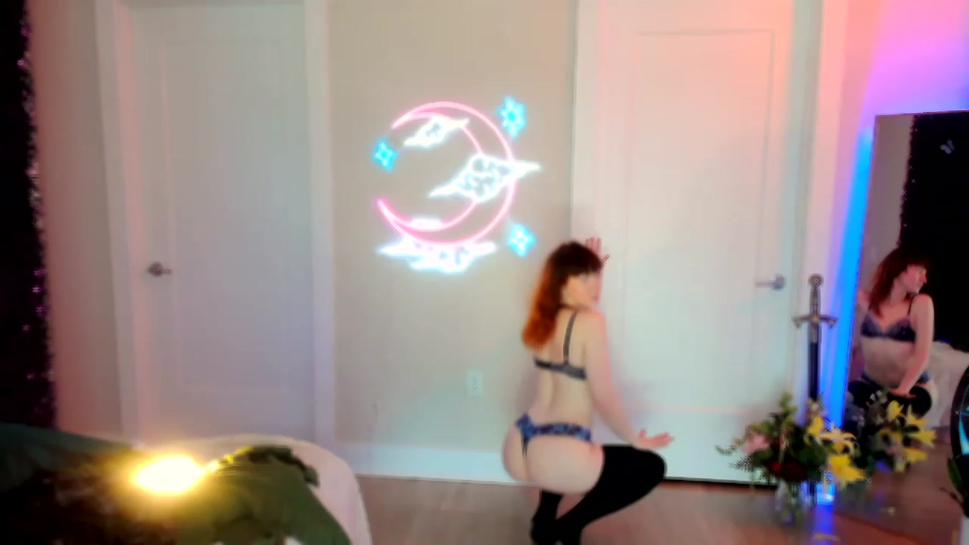 Gallery image thumbnail from SnugglePunk's myfreecams stream on, 06/03/2023, 24:11 image 9 of 20