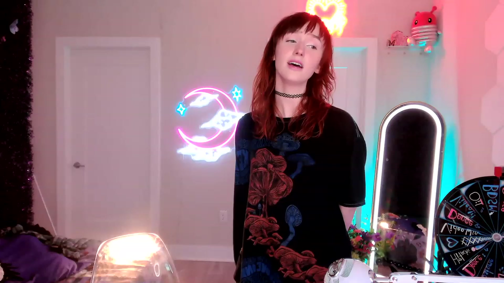 Gallery image thumbnail from SnugglePunk's myfreecams stream on, 06/22/2023, 23:49 image 7 of 20