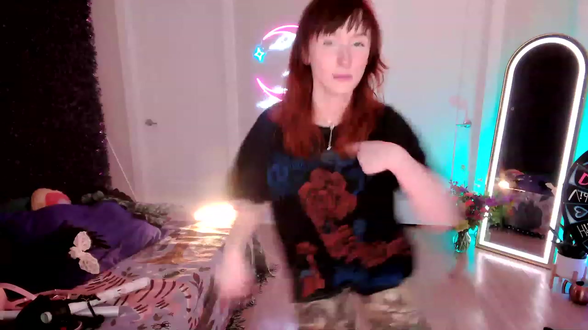 Gallery image thumbnail from SnugglePunk's myfreecams stream on, 06/22/2023, 23:49 image 1 of 20