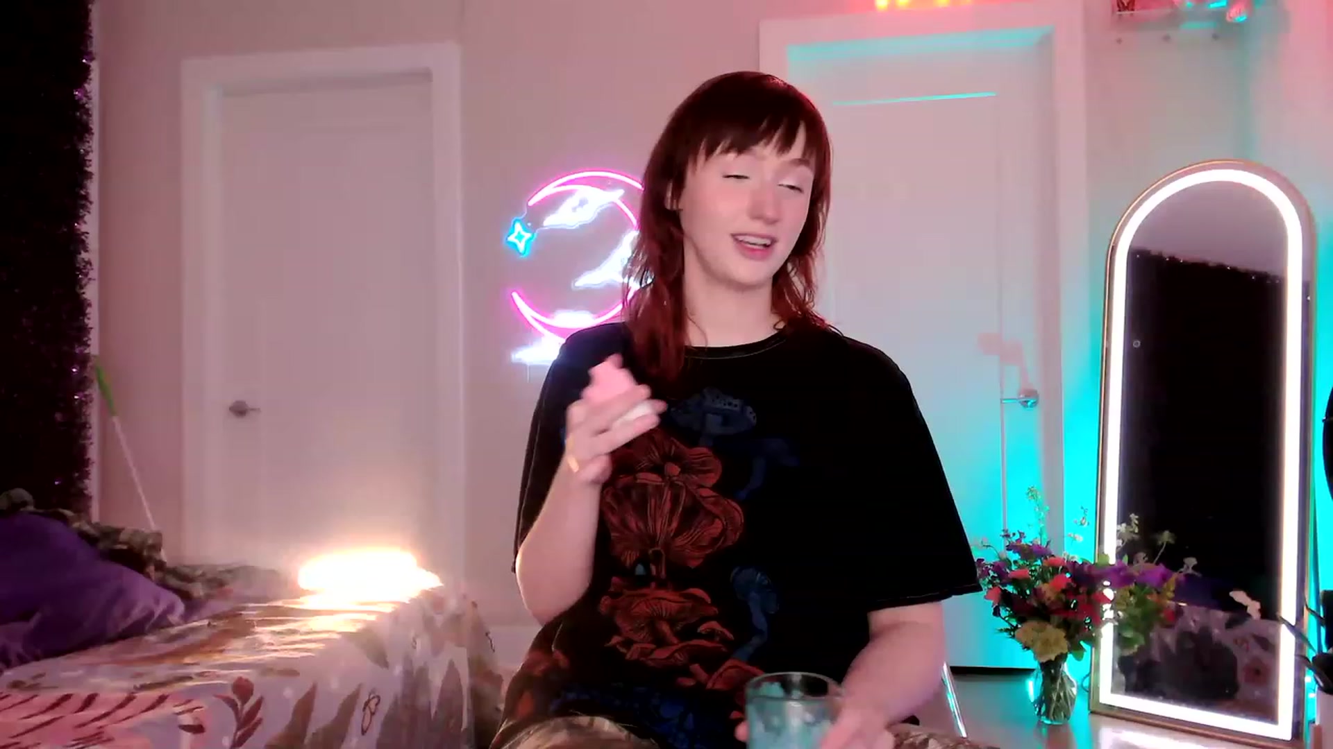 Gallery image thumbnail from SnugglePunk's myfreecams stream on, 06/22/2023, 23:49 image 12 of 20