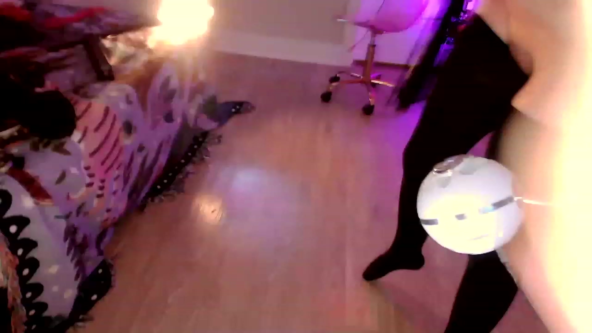 Gallery image thumbnail from SnugglePunk's myfreecams stream on, 06/30/2023, 01:38 image 6 of 20