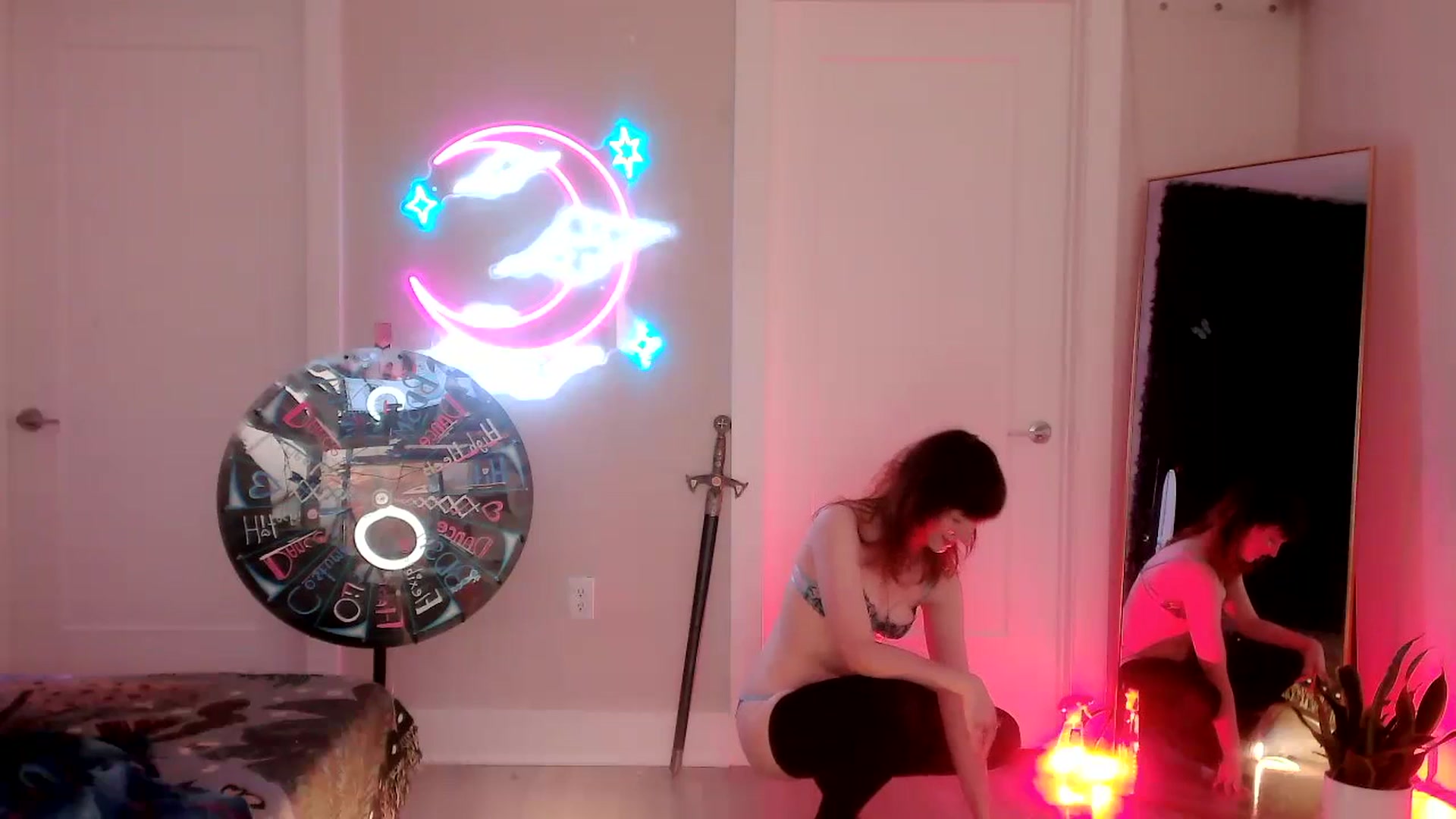 Gallery image thumbnail from SnugglePunk's myfreecams stream on, 07/15/2023, 01:20 image 10 of 20