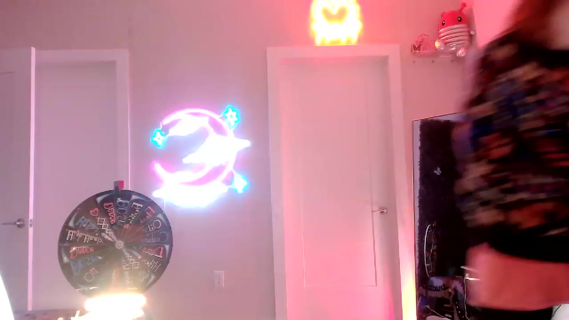 Gallery image thumbnail from SnugglePunk's myfreecams stream on, 07/29/2023, 24:57 image 18 of 20