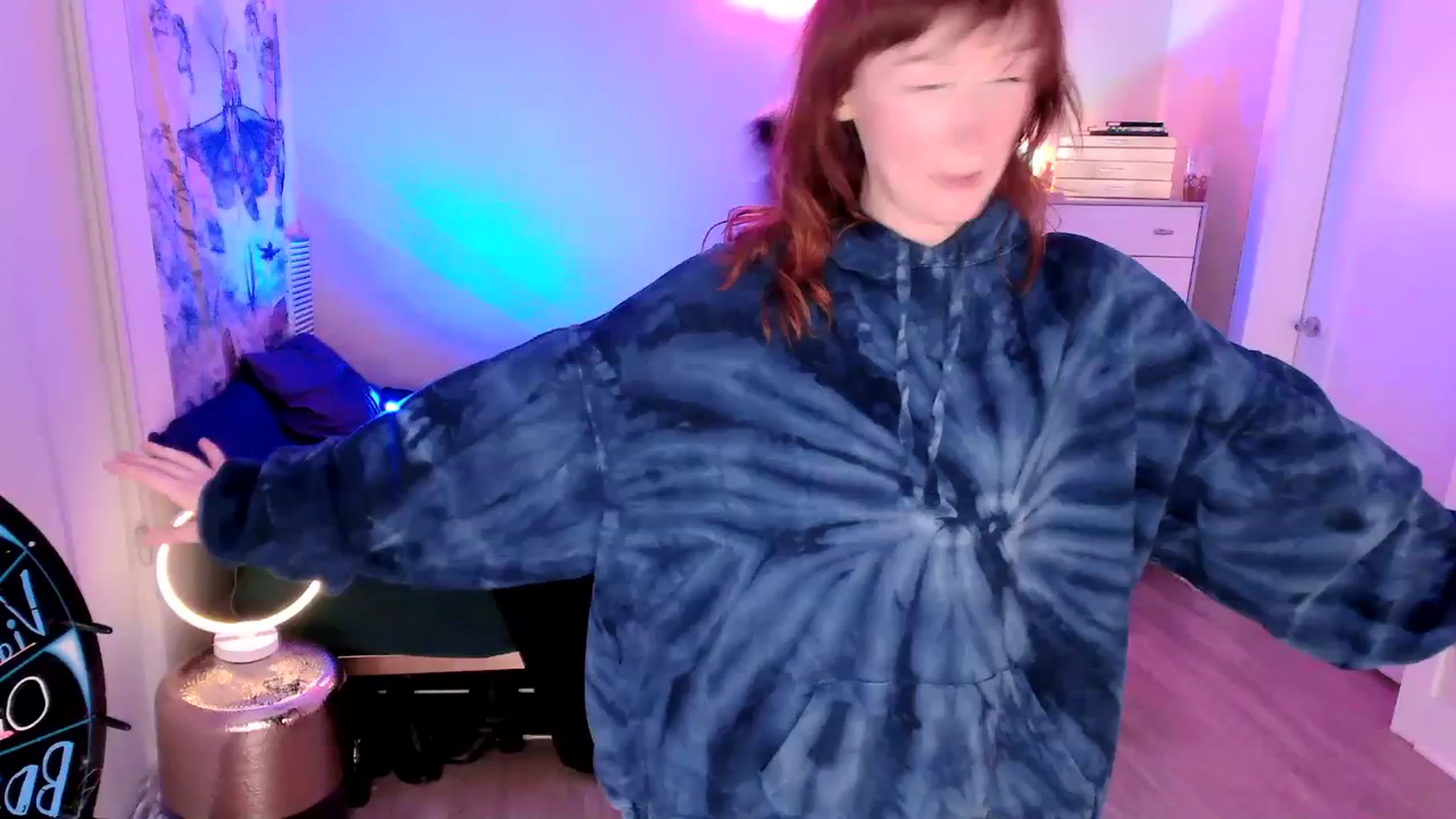 Gallery image thumbnail from SnugglePunk's myfreecams stream on, 11/12/2023, 01:02 image 10 of 20