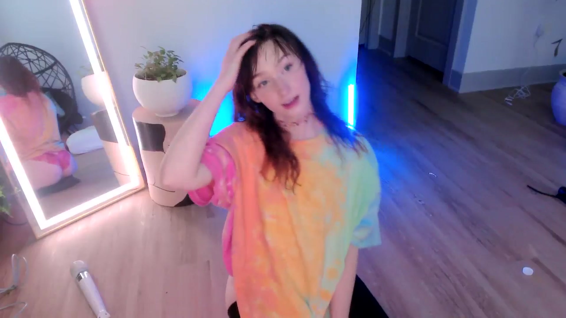 Gallery image thumbnail from SnugglePunk's myfreecams stream on, 06/28/2024, 23:56 image 4 of 20