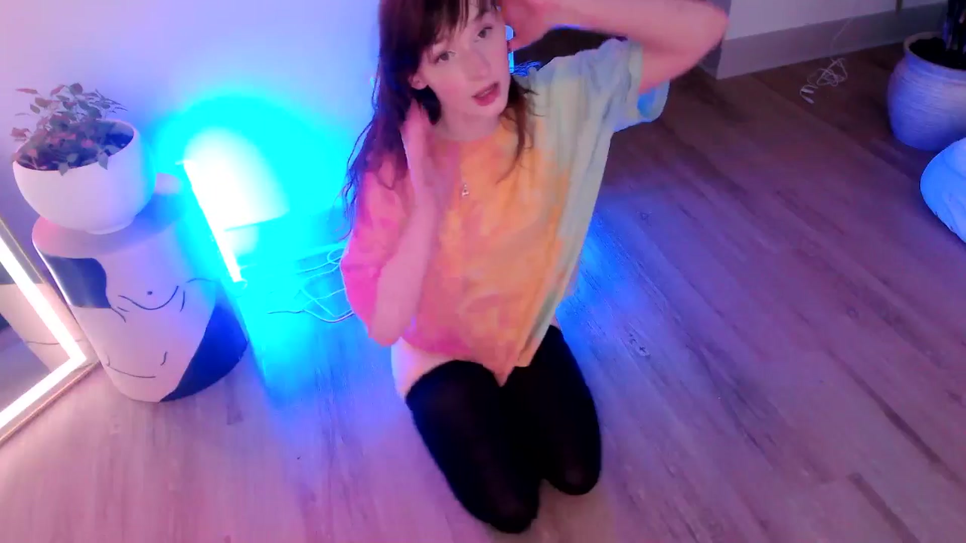 Gallery image thumbnail from SnugglePunk's myfreecams stream on, 06/29/2024, 24:46 image 5 of 20