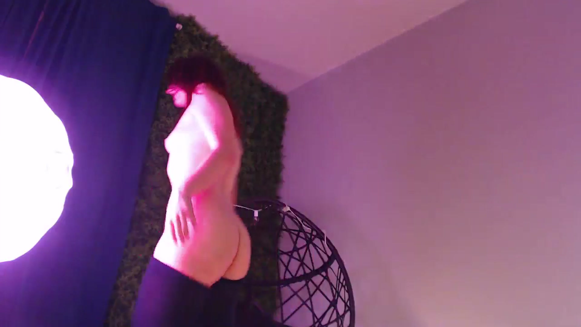 Gallery image thumbnail from SnugglePunk's myfreecams stream on, 02/01/2025, 01:59 image 12 of 20