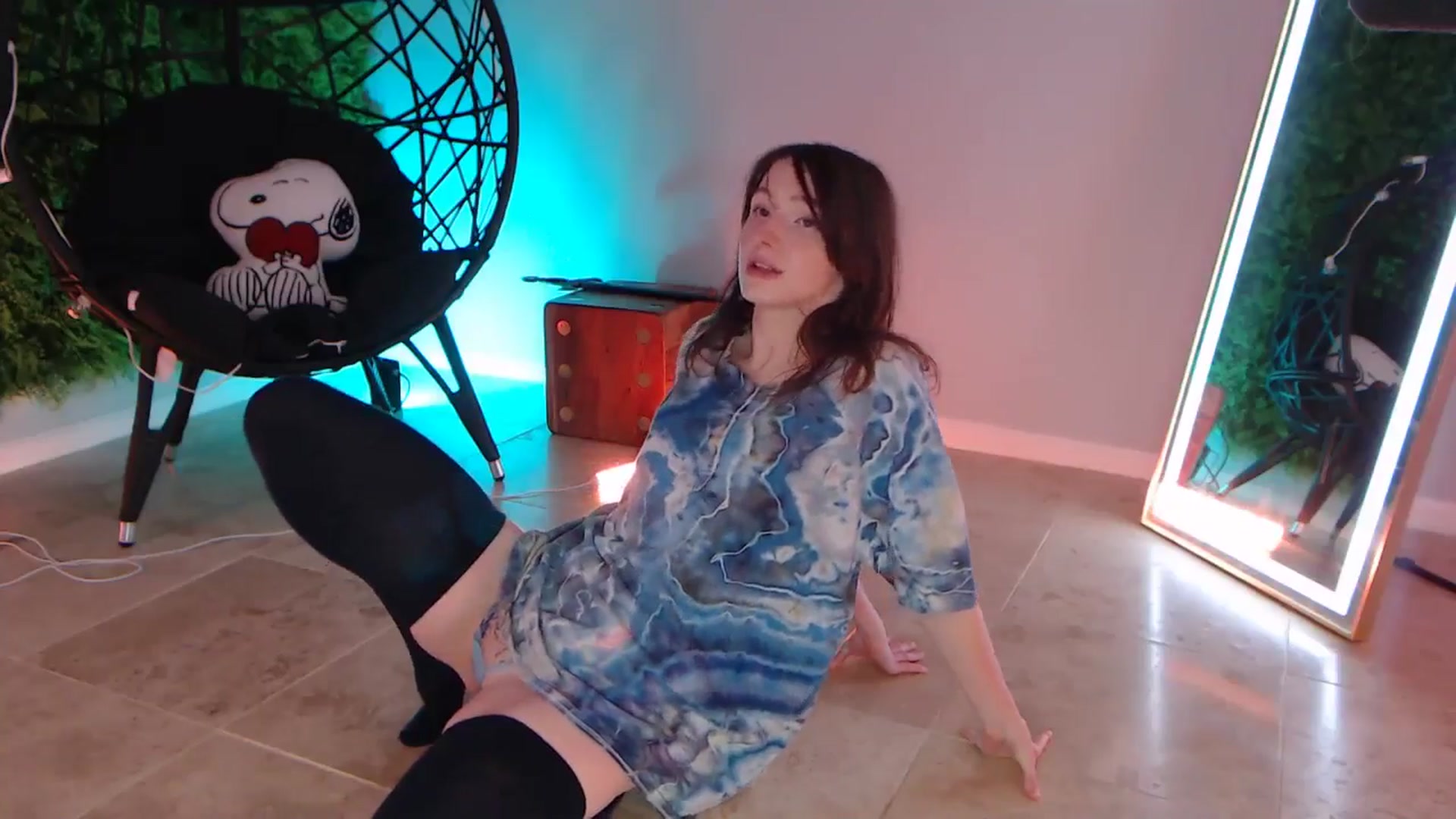 Gallery image thumbnail from SnugglePunk's myfreecams stream on, 02/03/2025, 01:44 image 11 of 20