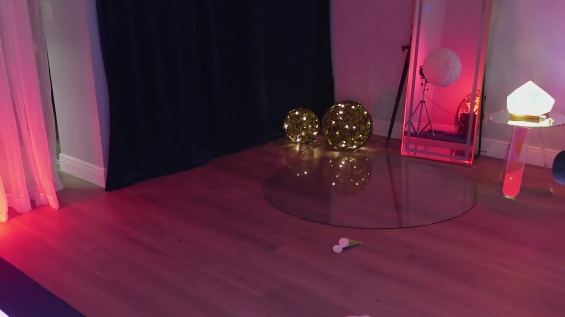 Gallery image thumbnail from SnugglePunk's myfreecams stream on, 03/02/2025, 24:05 image 12 of 20