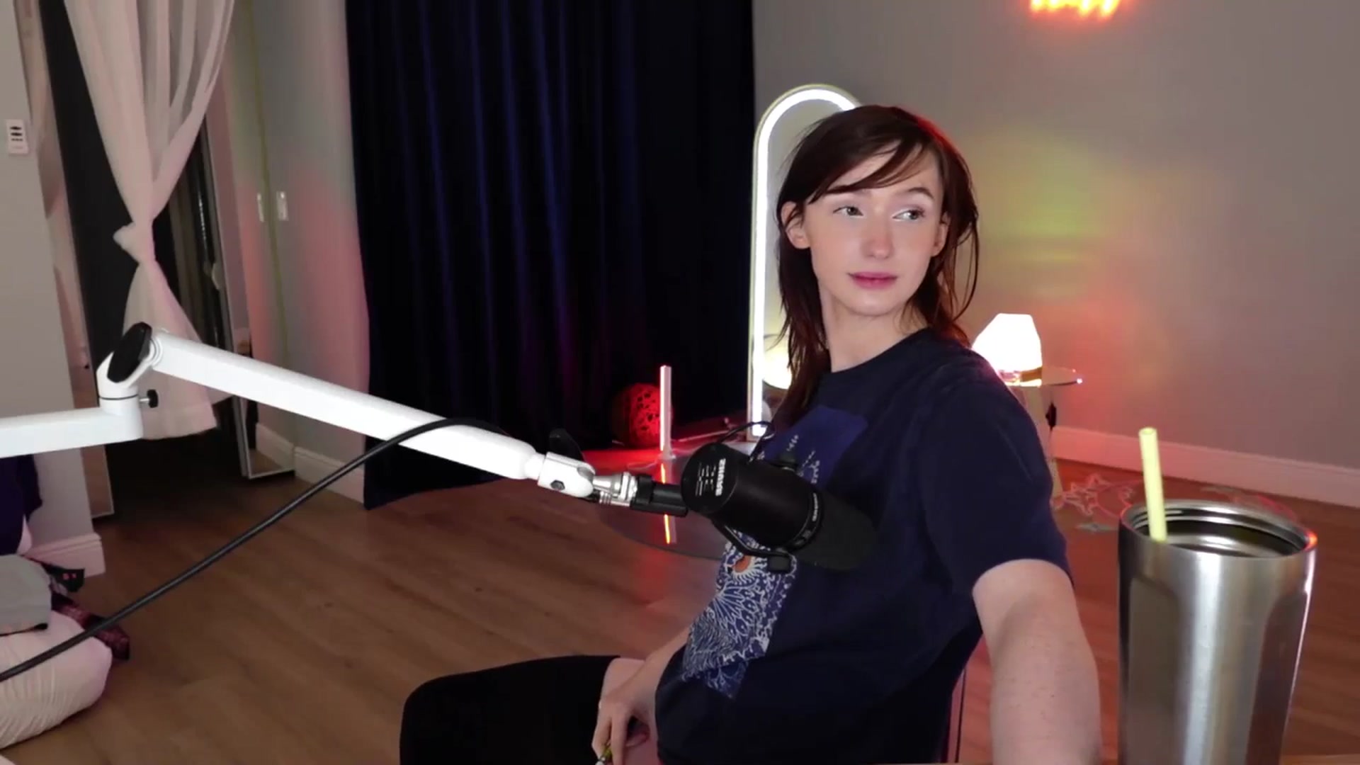 Gallery image thumbnail from SnugglePunk's myfreecams stream on, 03/09/2025, 03:36 image 14 of 20