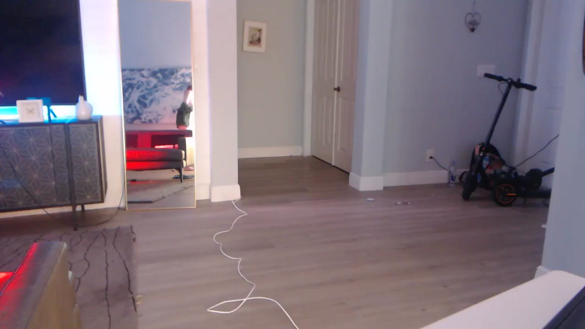 Gallery image thumbnail from SnugglePunk's myfreecams stream on, 08/25/2025, 02:35 image 6 of 20