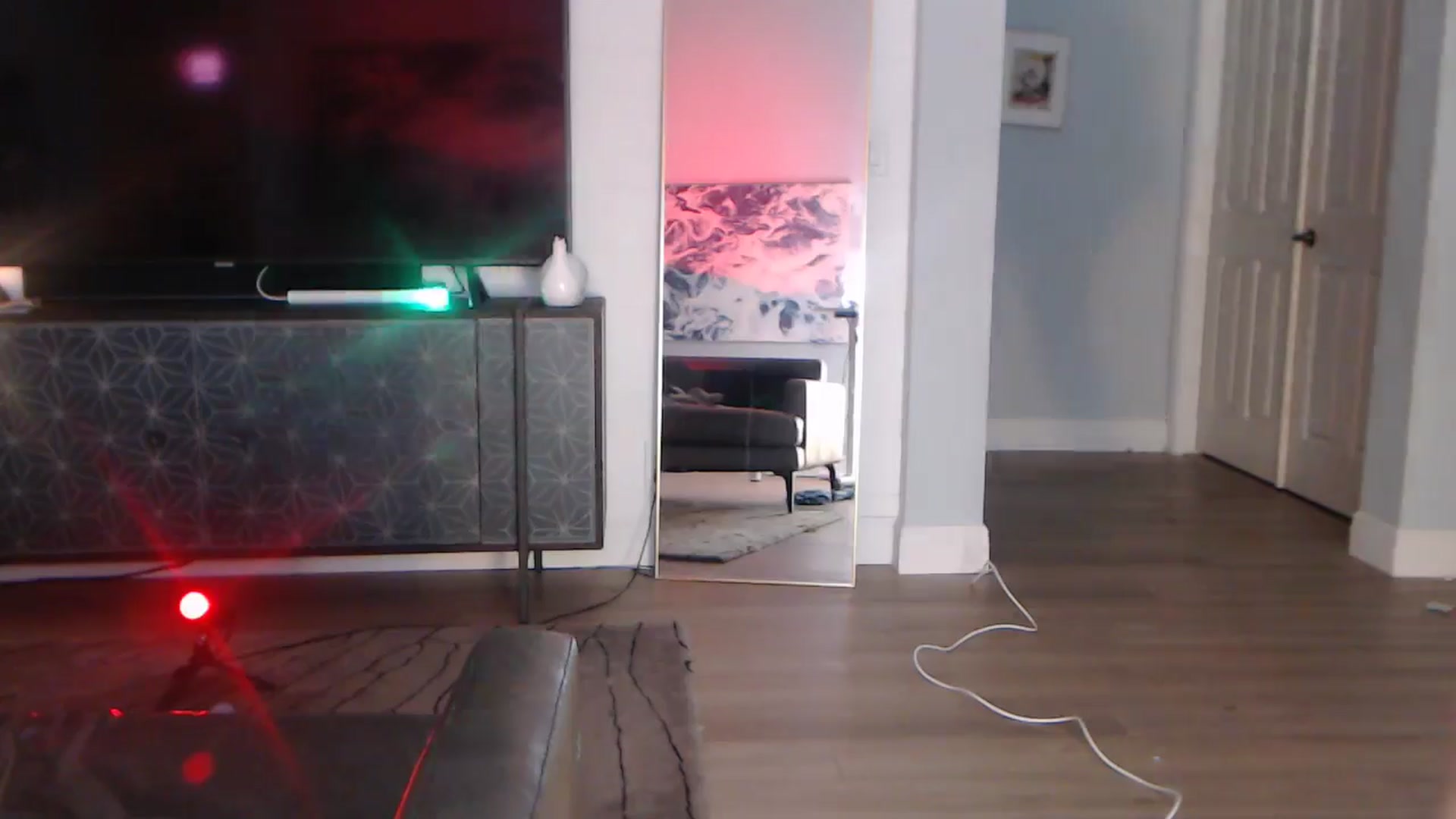 Gallery image thumbnail from SnugglePunk's myfreecams stream on, 08/25/2025, 02:35 image 16 of 20
