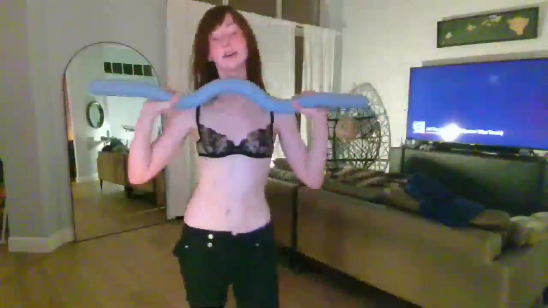Gallery image thumbnail from SnugglePunk's myfreecams stream on, 09/12/2025, 24:00 image 9 of 20