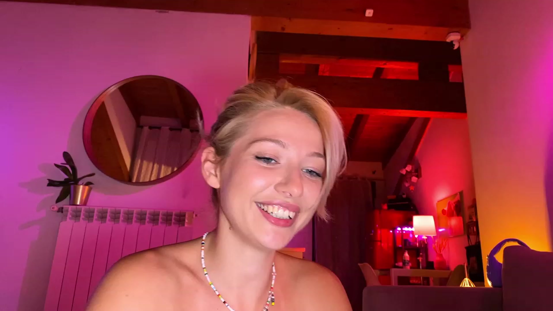 Gallery image thumbnail from SoAlexis's myfreecams stream on, 08/31/2023, 23:53 image 16 of 20
