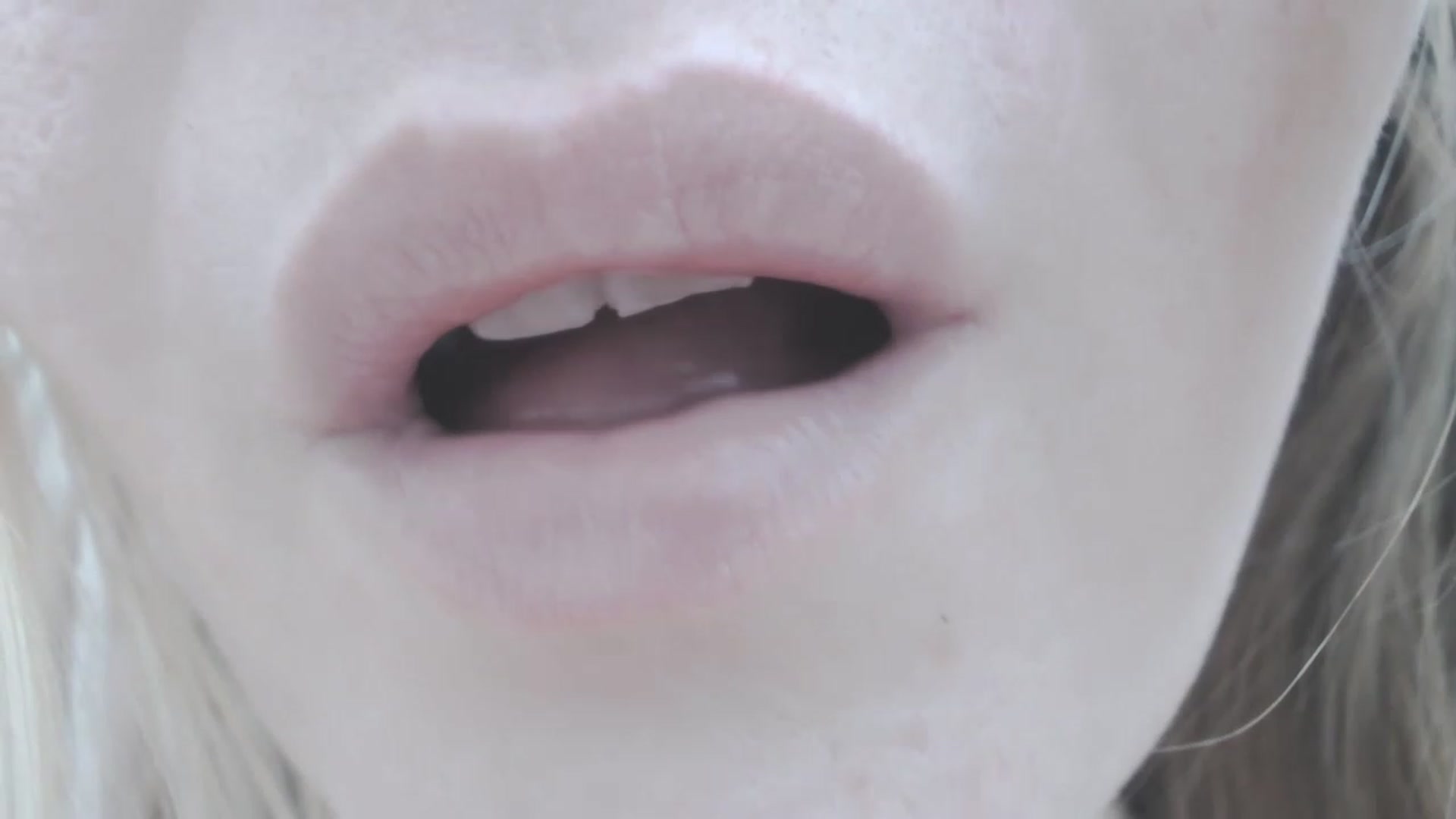 Gallery image thumbnail from SoLittleAmber's myfreecams stream on, 04/13/2023, 12:46 image 13 of 20