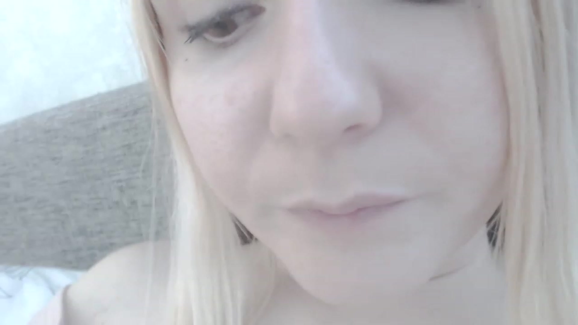 Gallery image thumbnail from SoLittleAmber's myfreecams stream on, 04/13/2023, 14:49 image 17 of 20