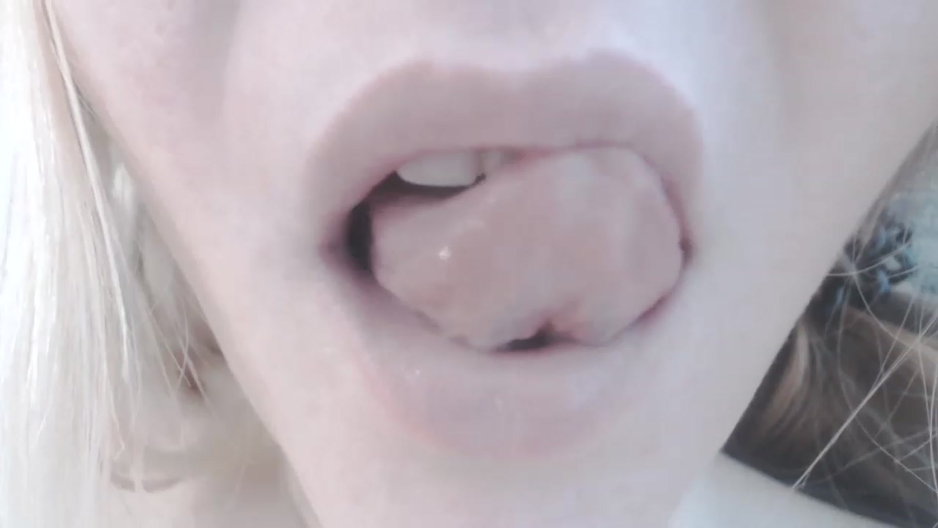 Gallery image thumbnail from SoLittleAmber's myfreecams stream on, 04/13/2023, 14:49 image 3 of 20