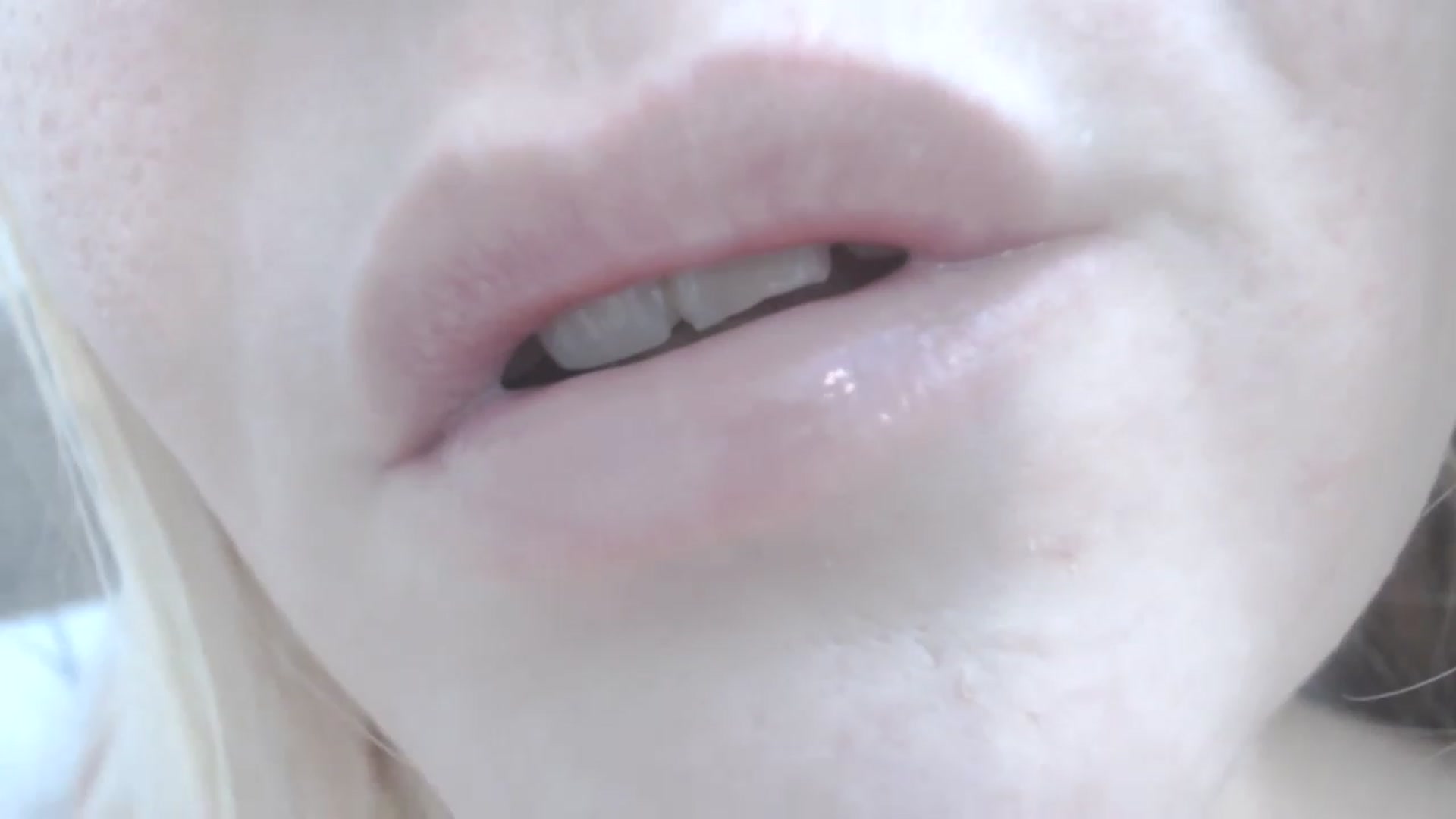 Gallery image thumbnail from SoLittleAmber's myfreecams stream on, 04/15/2023, 09:28 image 10 of 20
