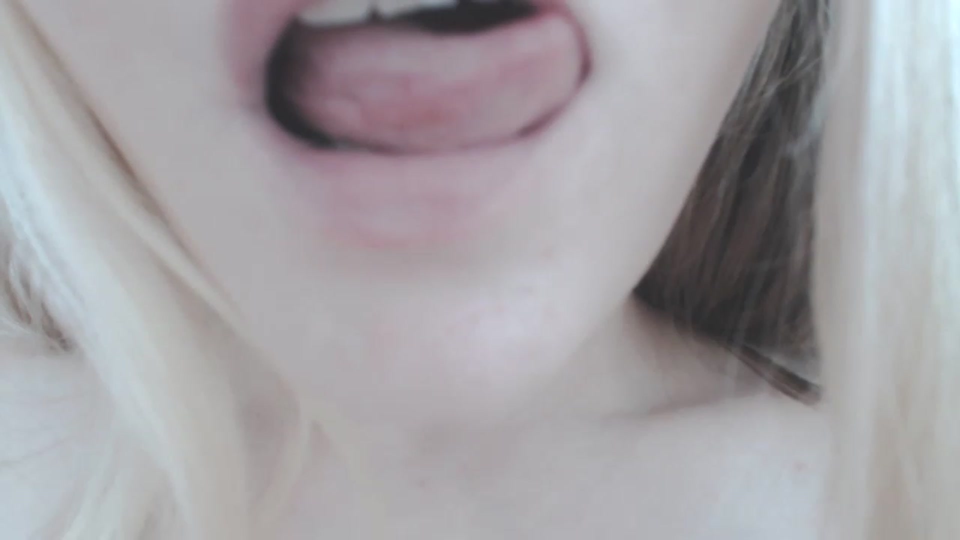 Gallery image thumbnail from SoLittleAmber's myfreecams stream on, 04/15/2023, 14:15 image 4 of 20