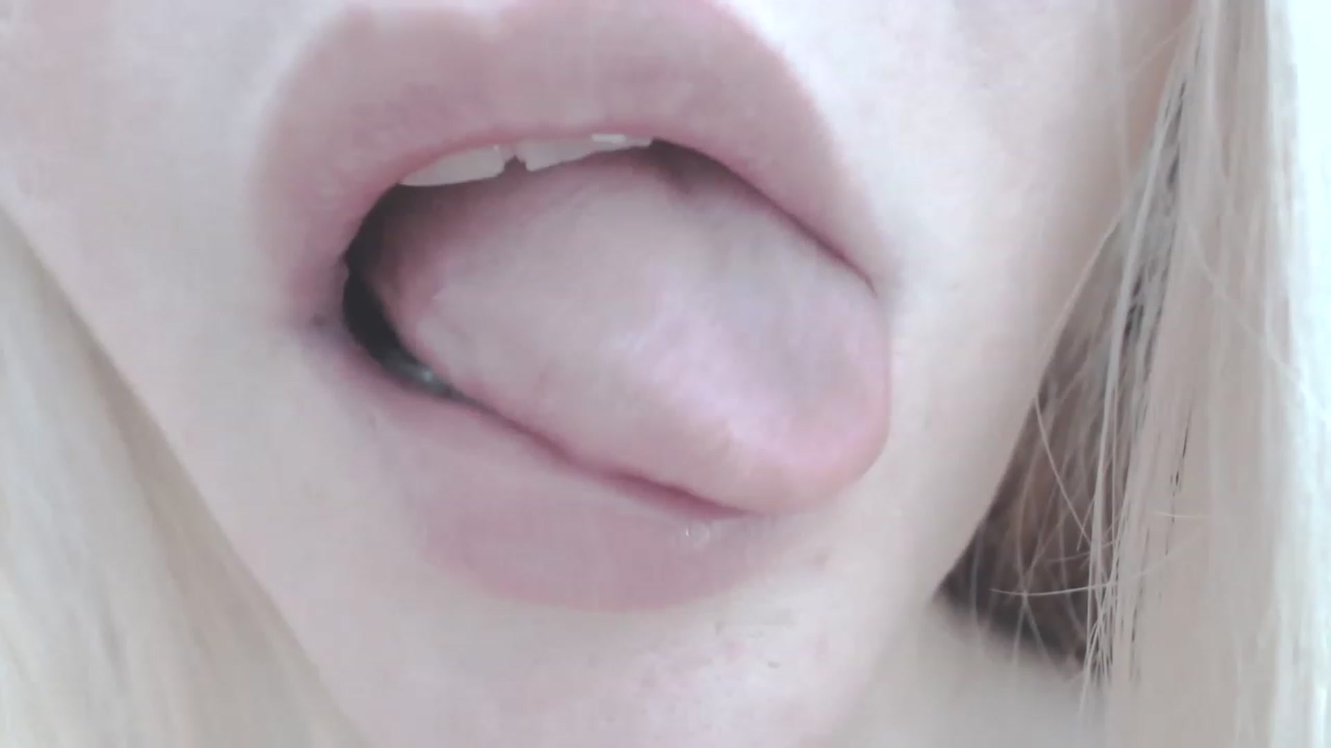 Gallery image thumbnail from SoLittleAmber's myfreecams stream on, 04/15/2023, 14:15 image 16 of 20