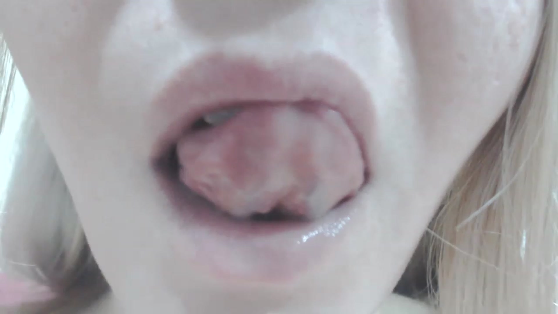 Gallery image thumbnail from SoLittleAmber's myfreecams stream on, 04/30/2023, 16:25 image 17 of 20