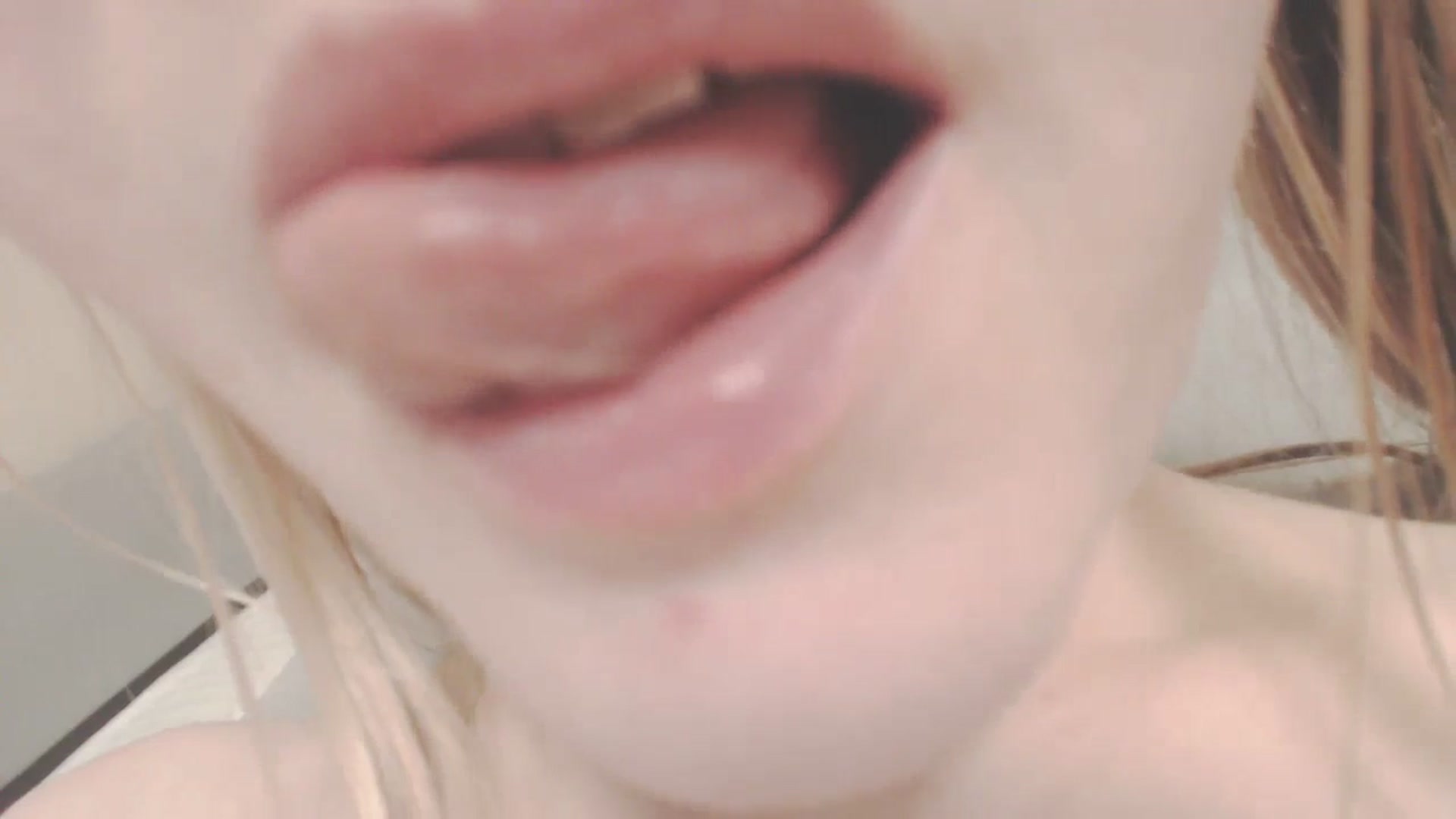 Gallery image thumbnail from SoLittleAmber's myfreecams stream on, 01/15/2024, 19:39 image 19 of 20