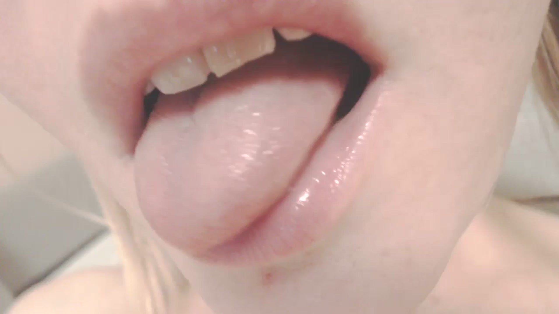 Gallery image thumbnail from SoLittleAmber's myfreecams stream on, 01/15/2024, 19:39 image 12 of 20