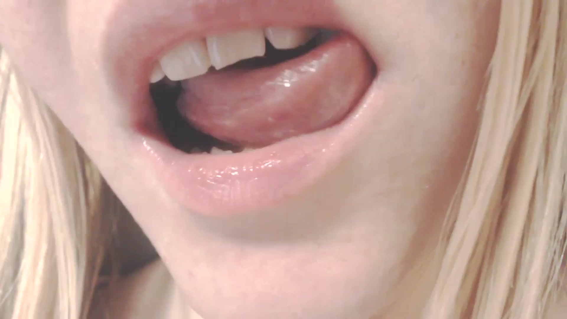 Gallery image thumbnail from SoLittleAmber's myfreecams stream on, 01/31/2024, 13:03 image 1 of 20