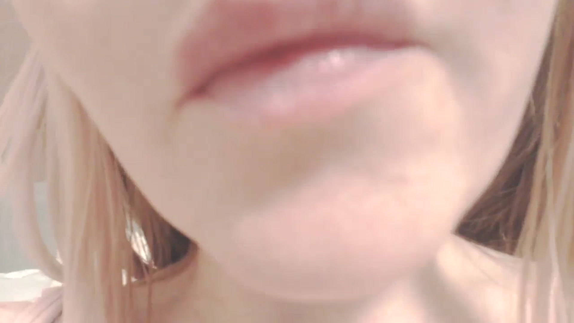 Gallery image thumbnail from SoLittleAmber's myfreecams stream on, 02/14/2024, 10:21 image 12 of 20