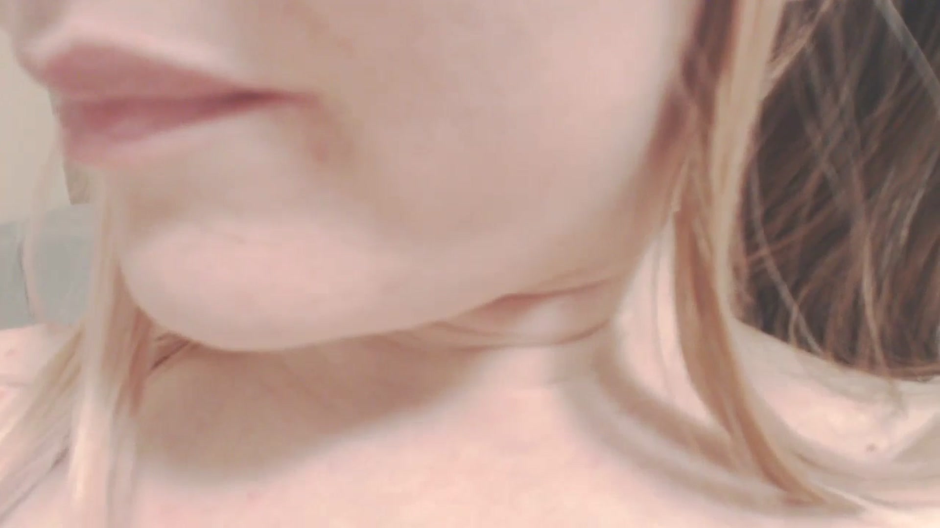Gallery image thumbnail from SoLittleAmber's myfreecams stream on, 02/14/2024, 10:21 image 2 of 20