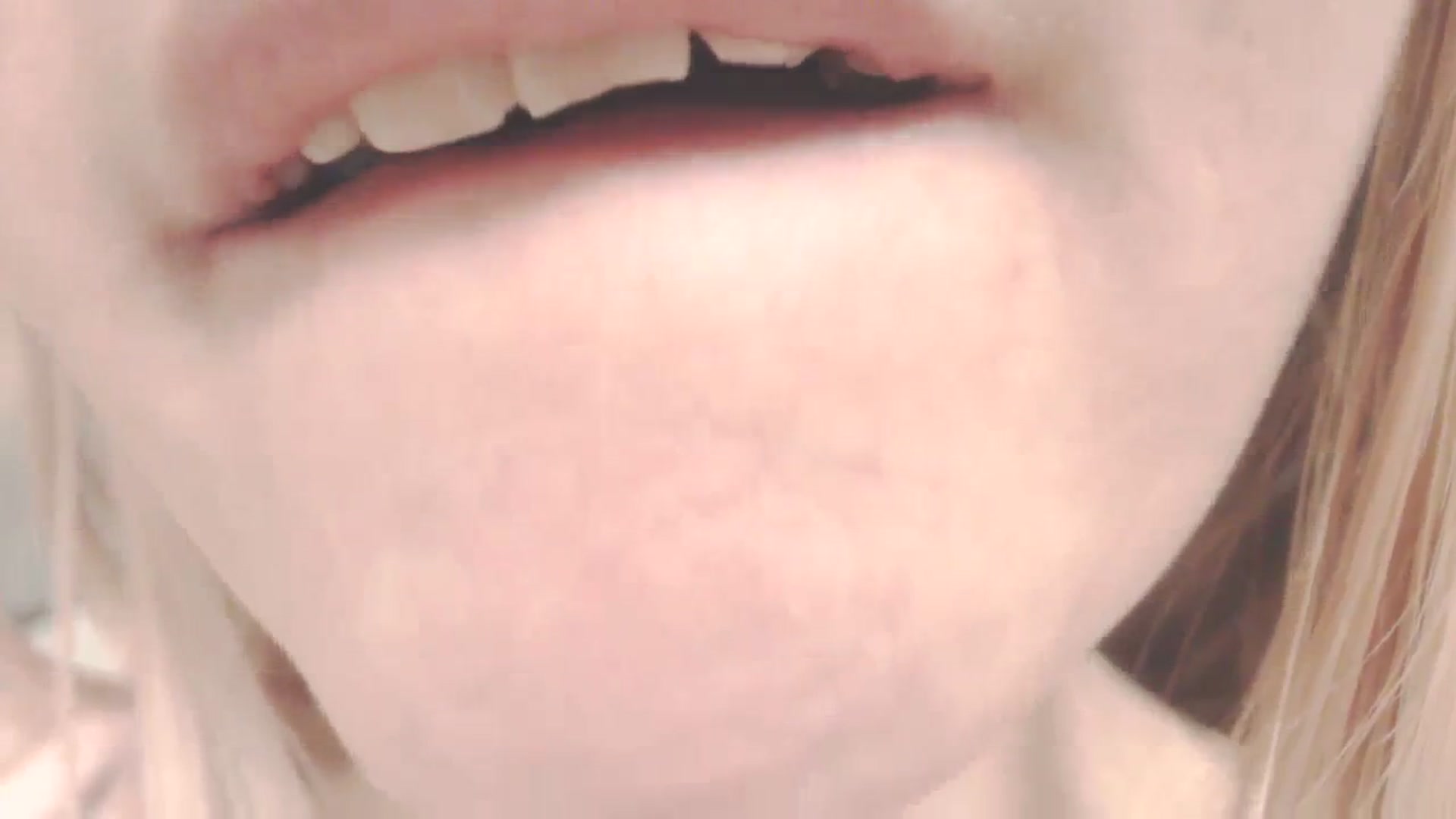 Gallery image thumbnail from SoLittleAmber's myfreecams stream on, 02/14/2024, 10:21 image 15 of 20