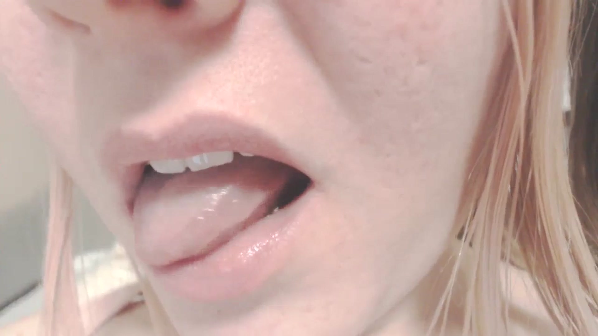 Gallery image thumbnail from SoLittleAmber's myfreecams stream on, 02/15/2024, 12:33 image 6 of 20
